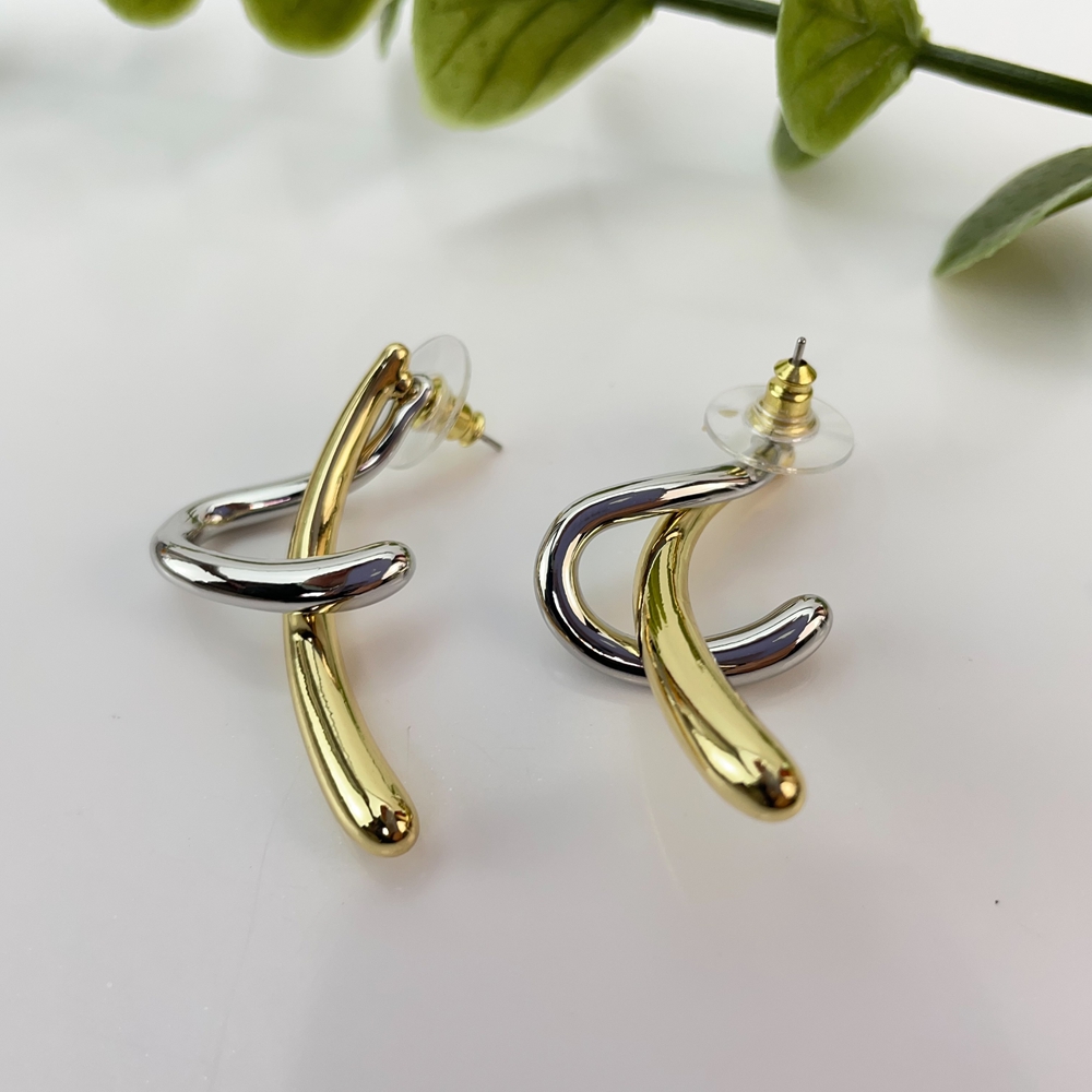 أقراط يومينجلاي الفاخرة على طر - مراجعة Women Accessories Dubai وسعره