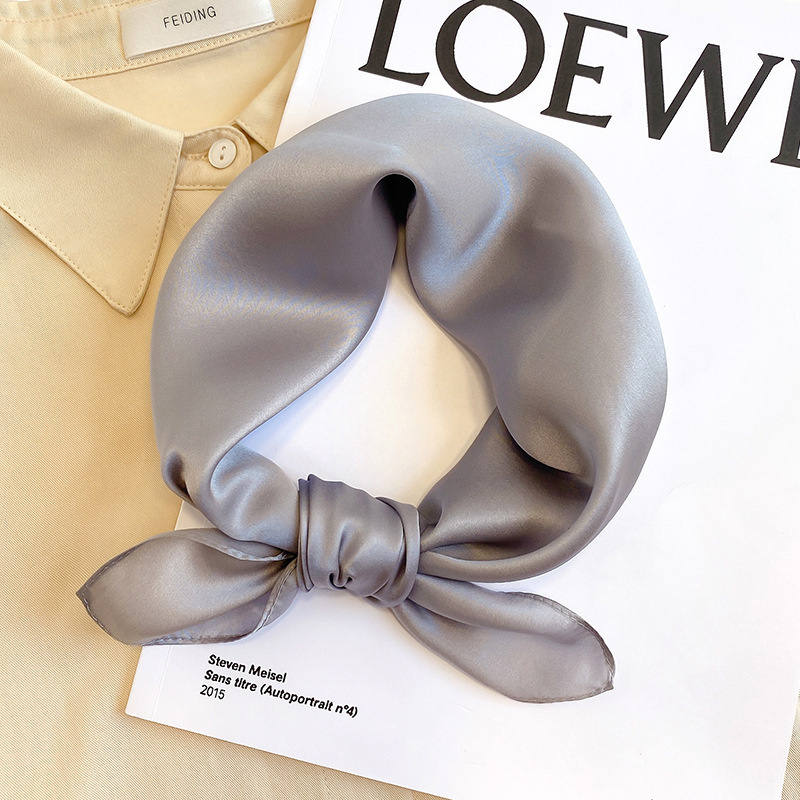 وشاح حريري حقيقي للنساء ، وشاح - مراجعة Silk Scarf Square وسعره